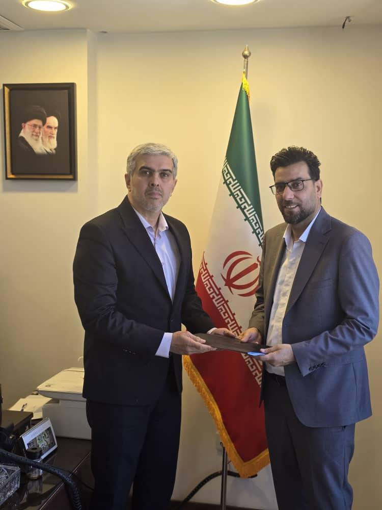 مشاور عالی انجمن توسعه و ترویج روابط عمومی و ارتباطات منصوب شد. متن این حکم :